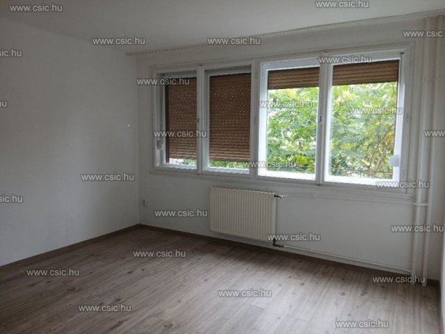 Eladó téglalakás, Budapesten, XI. kerületben, Fehérvári úton