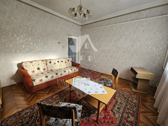 Eladó családi ház, Újszászon 16.5 M Ft, 2+1 szobás