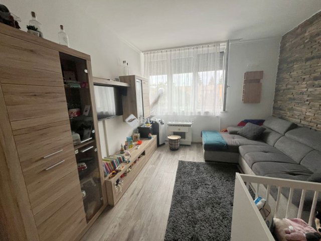 Eladó téglalakás, Szombathelyen 38.2 M Ft, 2 szobás