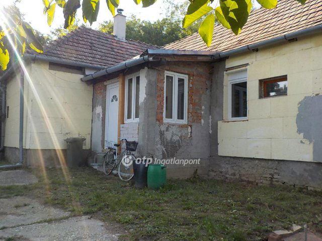 Eladó családi ház, Somogygesztin 19.4 M Ft, 2+1 szobás