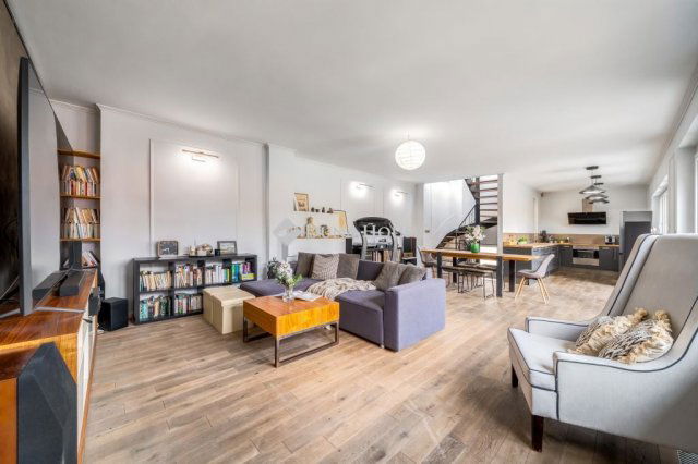 Eladó téglalakás, Budapesten, VI. kerületben 350 M Ft, 4 szobás