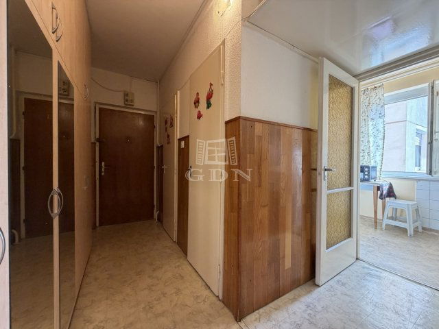 Kiadó panellakás, albérlet, Székesfehérvárott 155 E Ft / hó
