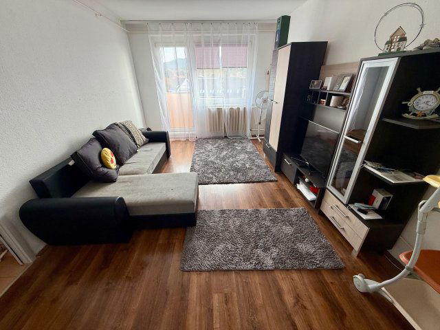 Eladó panellakás, Móron 44.9 M Ft, 3 szobás