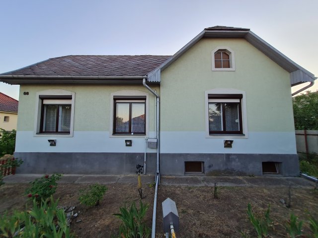 Kiadó családi ház, albérlet, Debrecenben 280 E Ft / hó