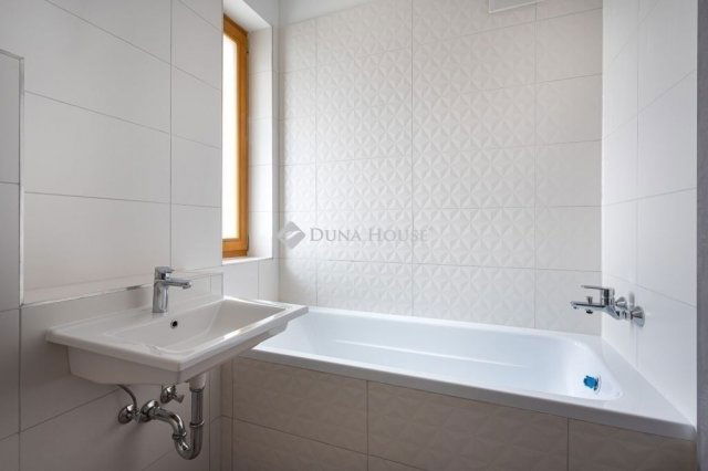 Eladó téglalakás, Budapesten, XIII. kerületben 113 M Ft