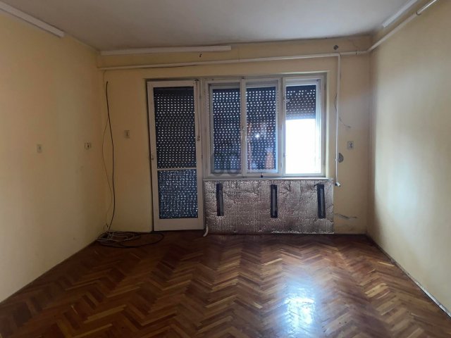 Eladó családi ház, Mezőladányon 15 M Ft, 2 szobás