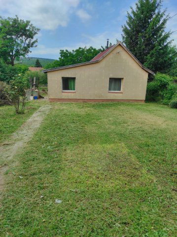 Eladó családi ház, Balatonfűzfőn 44 M Ft, 1+1 szobás