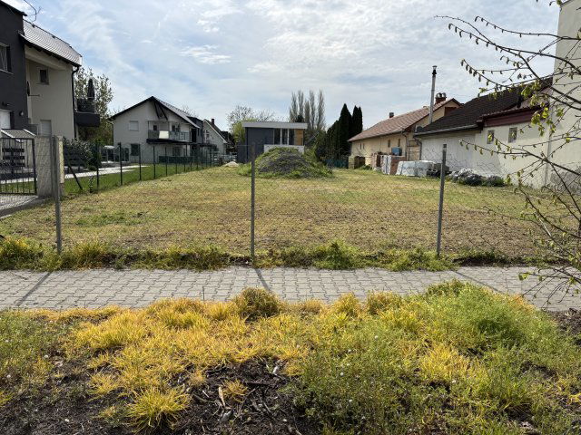 Eladó telek, Siófokon 50 M Ft / költözzbe.hu