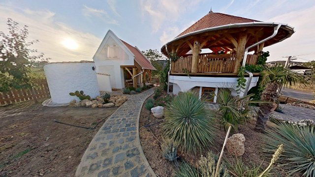 Eladó családi ház, Csopakon 350 M Ft, 3 szobás