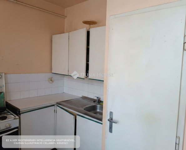 Eladó panellakás, Kiskunfélegyházán 29.5 M Ft, 2 szobás