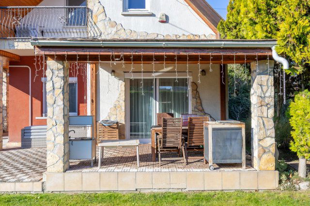 Kiadó családi ház, albérlet, III. kerületben, Szekerce utcában