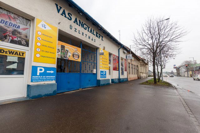 Eladó üzlethelyiség, Miskolcon 170 M Ft, 1 szobás