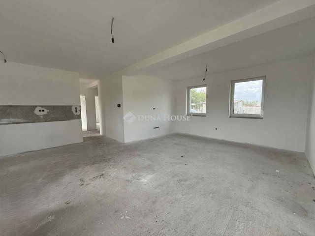 Eladó családi ház, Lajosmizsén 85 M Ft, 4 szobás