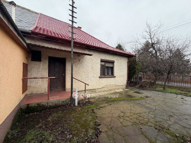 Eladó ikerház, Hajdúszoboszlón 46 M Ft, 2 szobás