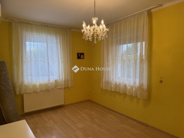 Eladó családi ház, Fóton 199.9 M Ft, 4 szobás