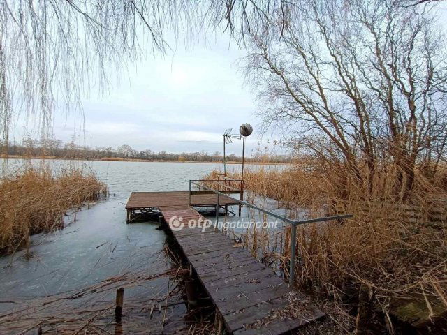 Eladó családi ház, Áporkán 85 M Ft, 1+2 szobás