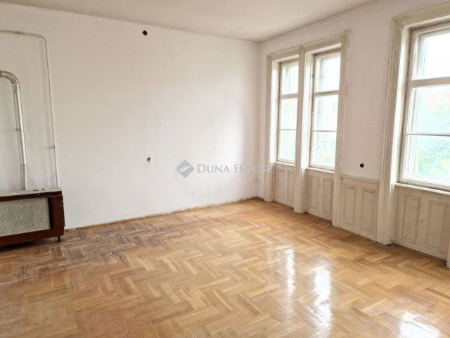 Eladó téglalakás, Székesfehérvárott 34.9 M Ft, 2 szobás