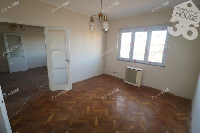 Eladó téglalakás, Kalocsán 23.9 M Ft, 3 szobás