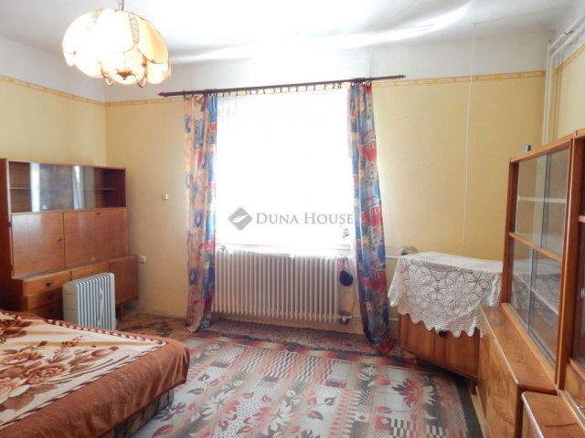 Eladó családi ház, Dégen 37.9 M Ft, 3 szobás