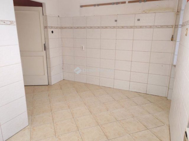 Eladó téglalakás, Szegeden 74.9 M Ft, 3 szobás