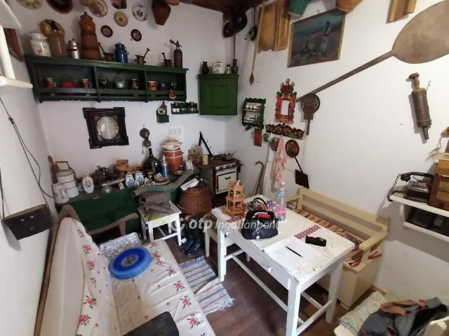 Eladó családi ház, Hajdúböszörményen 41 M Ft, 4 szobás