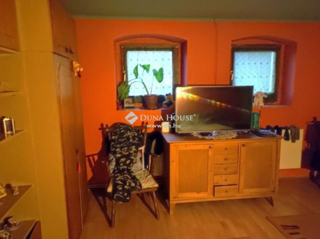 Eladó családi ház, Ófalun 10 M Ft, 1 szobás