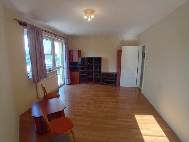 Eladó téglalakás, Siófokon 59 M Ft, 2 szobás