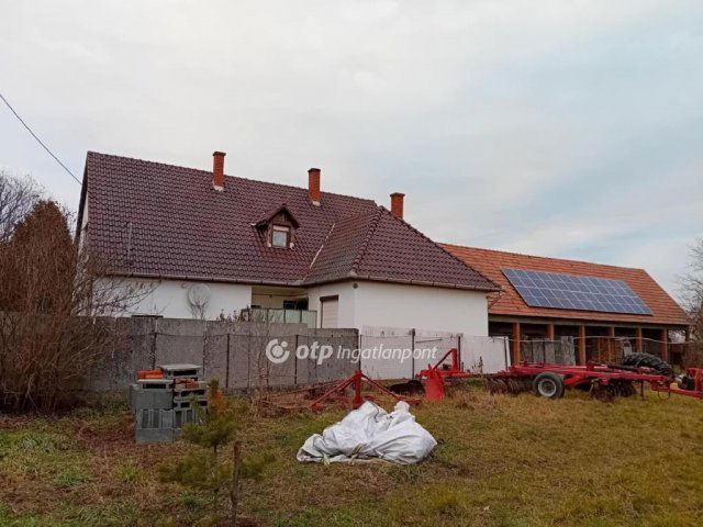 Eladó családi ház, Biharkeresztesen 38.5 M Ft, 5 szobás
