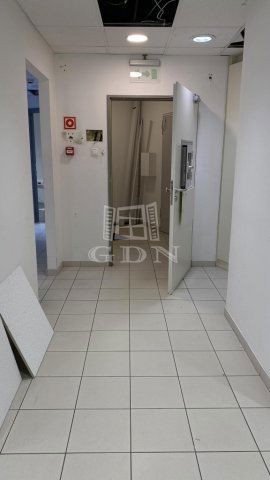 Kiadó üzlethelyiség, Budapesten, II. kerületben 1200 E Ft / hó