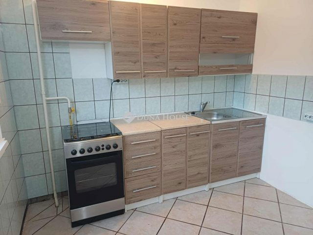 Kiadó panellakás, albérlet, Miskolcon, Bertalan utcában