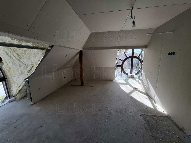 Eladó üzlethelyiség, Siófokon 75.9 M Ft, 5 szobás