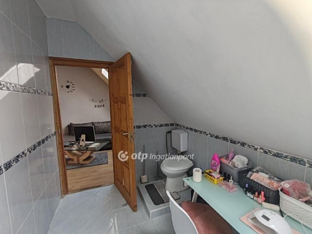 Eladó családi ház, Kőteleken 37.9 M Ft, 3+1 szobás