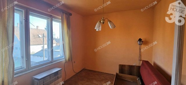 Eladó családi ház, Kunszentmiklóson 22.9 M Ft, 4 szobás