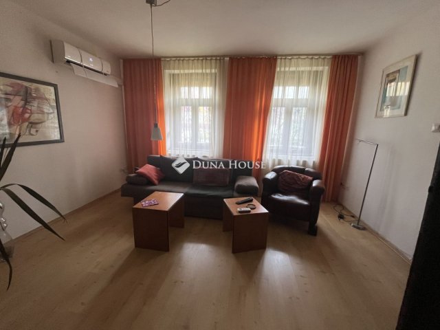 Eladó családi ház, Csipkereken 30.868 M Ft, 3 szobás