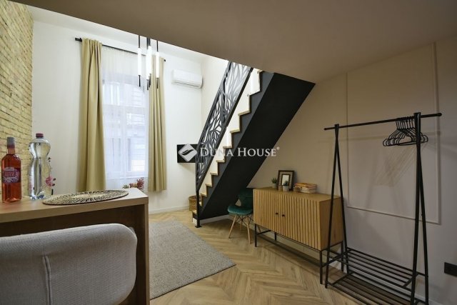Eladó téglalakás, Budapesten, VI. kerületben 49.75 M Ft