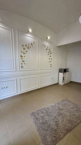 Kiadó üzlethelyiség, Debrecenben 130 E Ft / hó