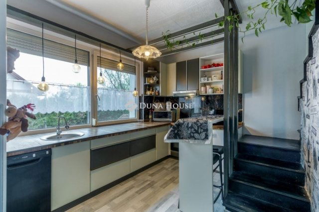 Eladó ikerház, Gödön 105 M Ft, 5 szobás / költözzbe.hu