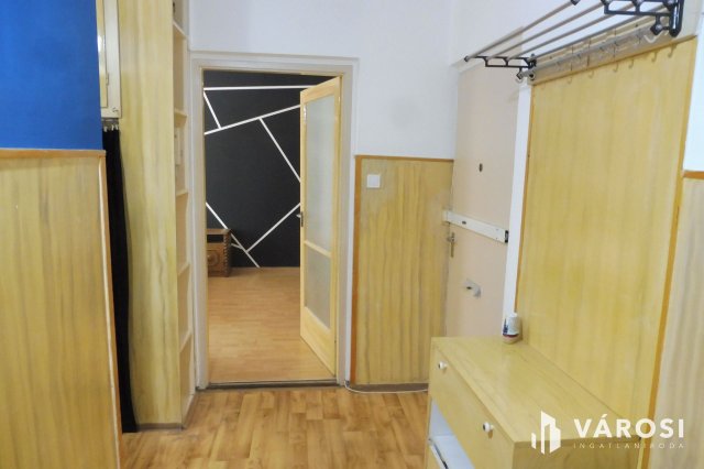 Eladó panellakás, Szegeden 44.9 M Ft, 2 szobás