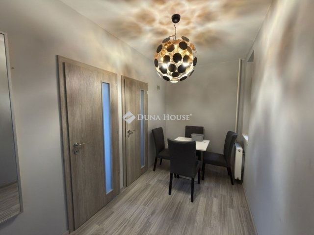 Eladó panellakás, Budapesten, XVII. kerületben 75.9 M Ft