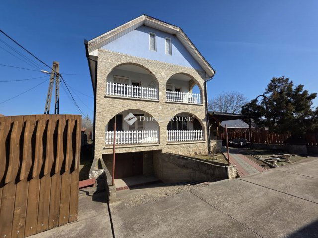 Eladó családi ház, Tápiószecsőn 54.9 M Ft, 3 szobás