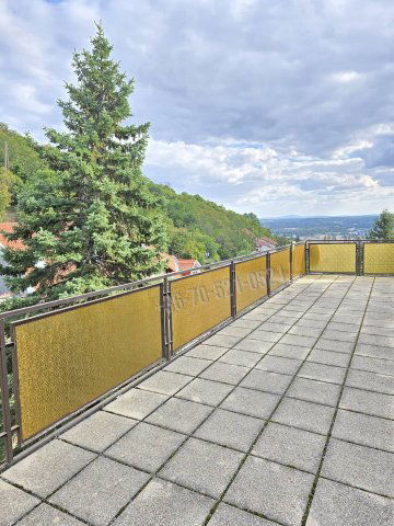 Eladó családi ház, Pécsett 185 M Ft, 7 szobás