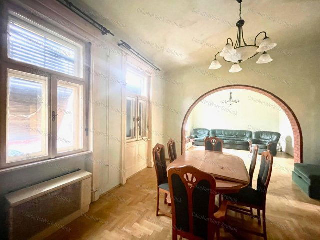 Eladó családi ház, Szolnokon 45 M Ft, 3 szobás