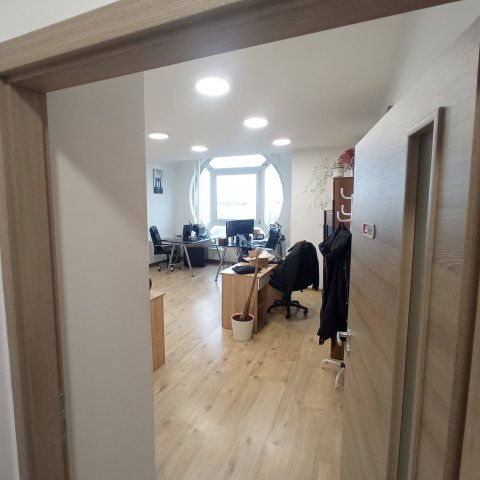 Eladó téglalakás, Budapesten, V. kerületben, Hold utcában