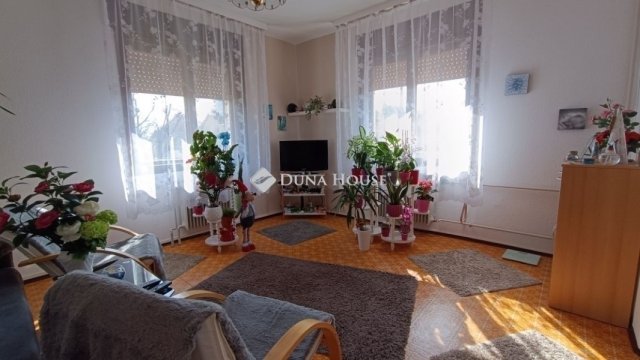Eladó családi ház, Érden 90 M Ft, 3 szobás
