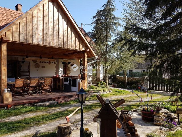 Eladó családi ház, Gánton 120 M Ft, 3 szobás