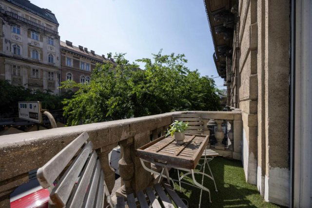 Eladó téglalakás, Budapesten, VI. kerületben, Teréz körúton