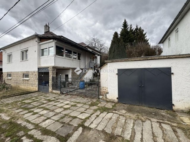 Eladó családi ház, Mecsekpölöskén 39.99 M Ft, 3 szobás