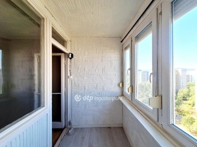 Eladó panellakás, Budapesten, III. kerületben 63.4 M Ft