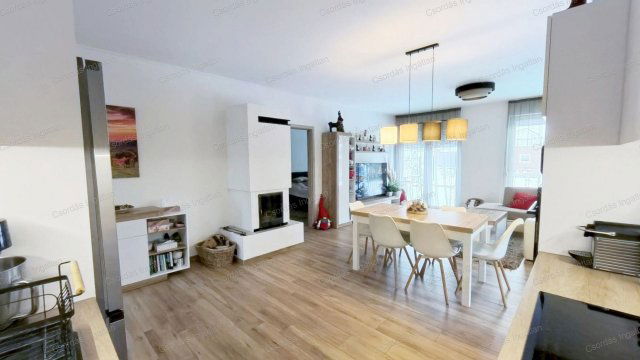 Eladó családi ház, Herenden 119.6 M Ft, 5 szobás