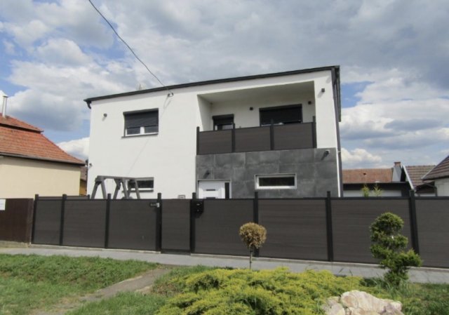 Eladó családi ház, Szarvason, Petőfi utcában 174 M Ft